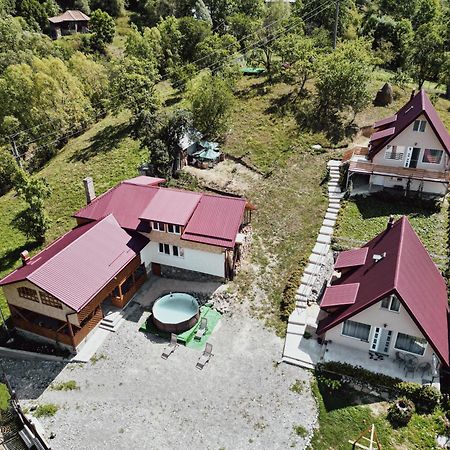 Вілла Casuta Din Livada Secaria Екстер'єр фото