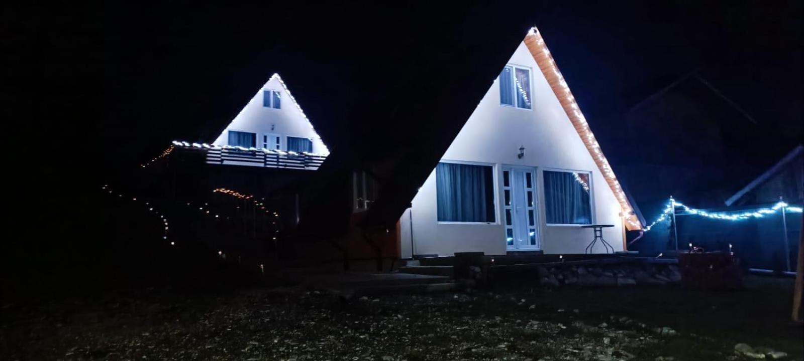 Вілла Casuta Din Livada Secaria Екстер'єр фото