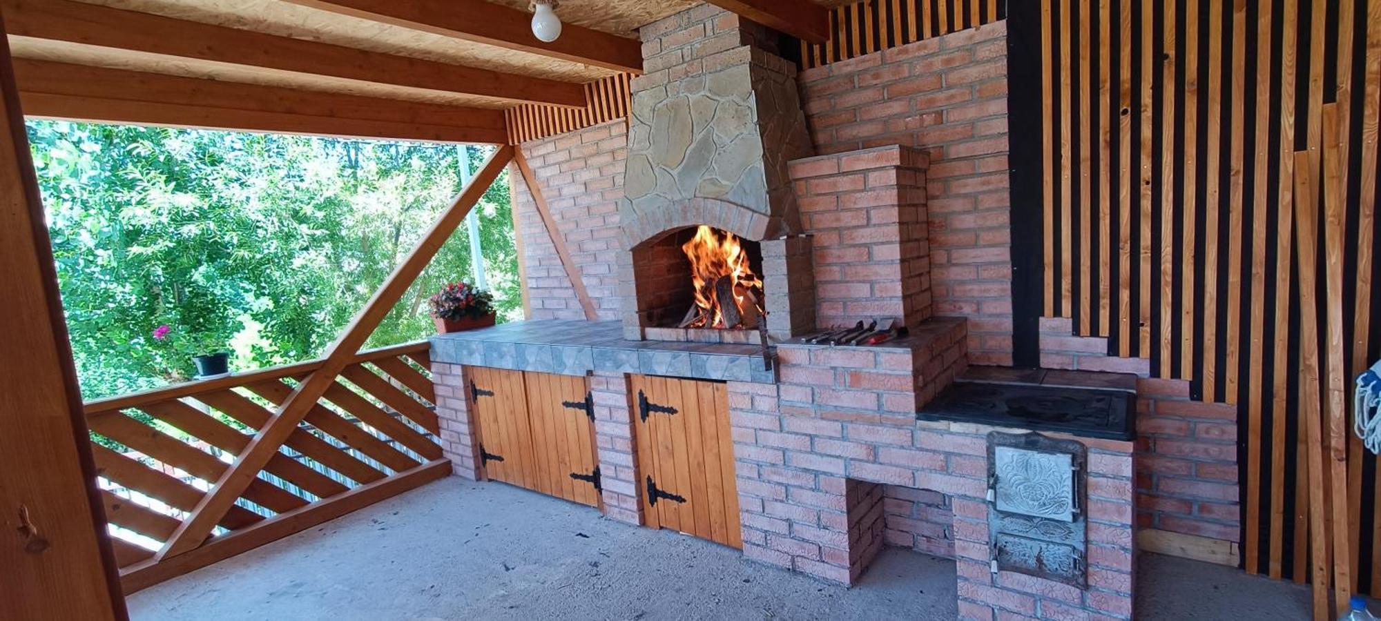 Вілла Casuta Din Livada Secaria Екстер'єр фото